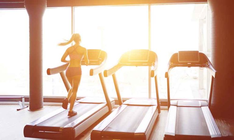 5 Reasons Why Running Outdoors Is Better Than Running on a Treadmill